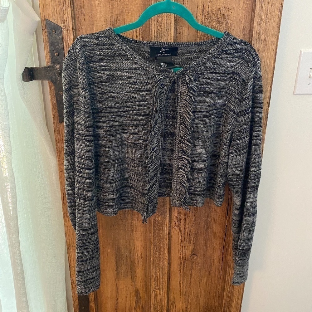 Cute fringe crop sweater by Lemmie for Nina Leonard Size large